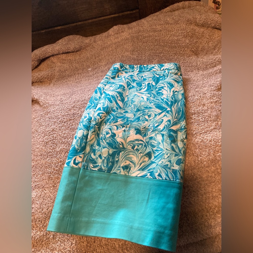 Pretty Michael Kors size 4 skirt